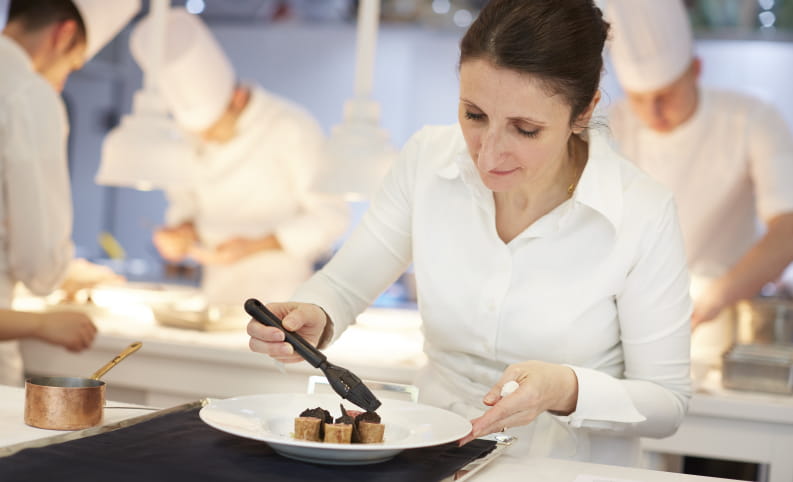 Anne-Sophie PIC, seule femme Cheffe 3 étoiles Michelin dans la Drôme
