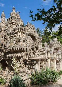 Le Palais idéal du facteur Cheval