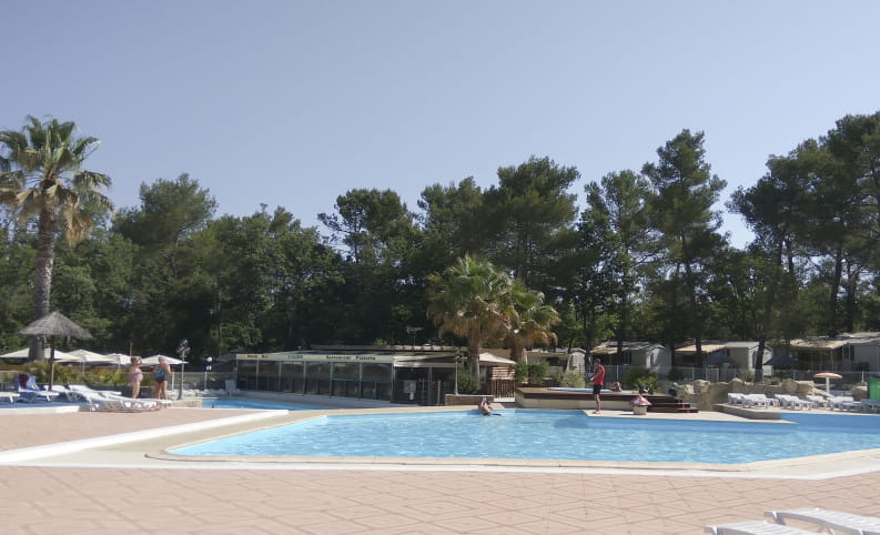 piscine et soleil