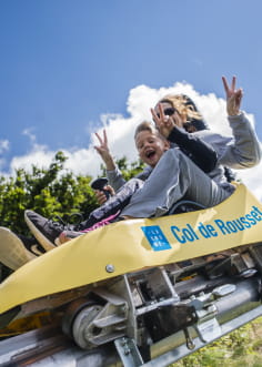 Luge sur rail au Col de Rousset dans la Drôme - activités ludiques - Top des spots nature de la Drôme