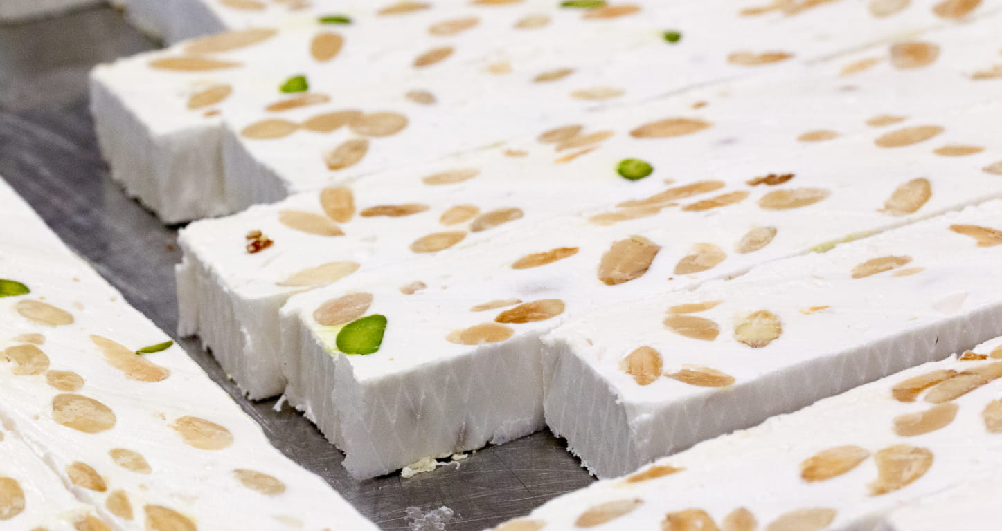 Le nougat, spécialité de Montélimar dans la Drôme provençale - incontournable