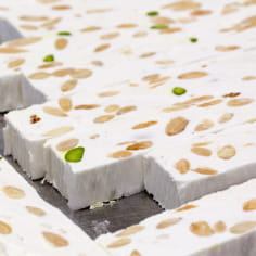 Le nougat, spécialité de Montélimar dans la Drôme provençale - incontournable