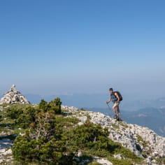 Randonneur sur la montagne du Glandasse - Drôme - Diois