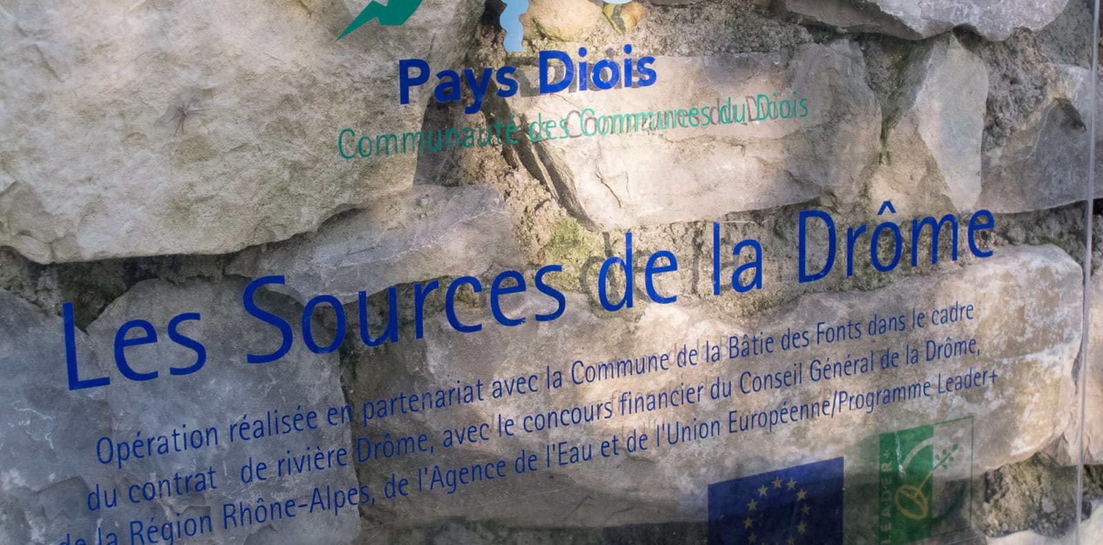 La source de la Drôme à découvrir le long de la rivière Drôme en VTT