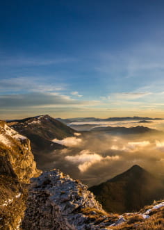 coucher de soleil et nuages sur les montagnes du parc naturel régional du Vercors
