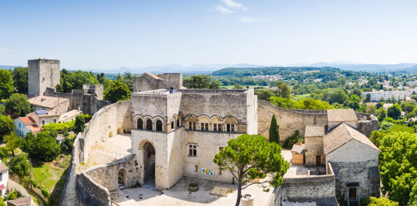 Château de Montélimar vu du ciel
