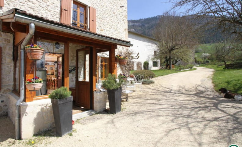 Gîte La Ferme du Château à vendre (dans la Drôme)