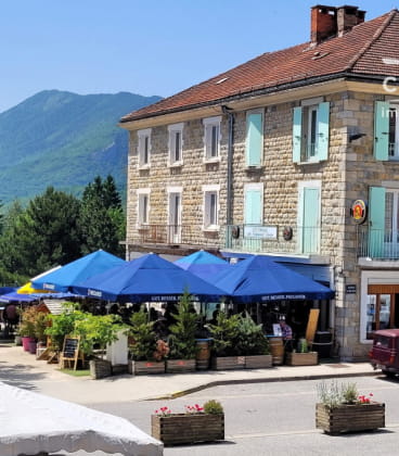 Fonds de commerce restaurant à vendre à La Chapelle-en-Vercors